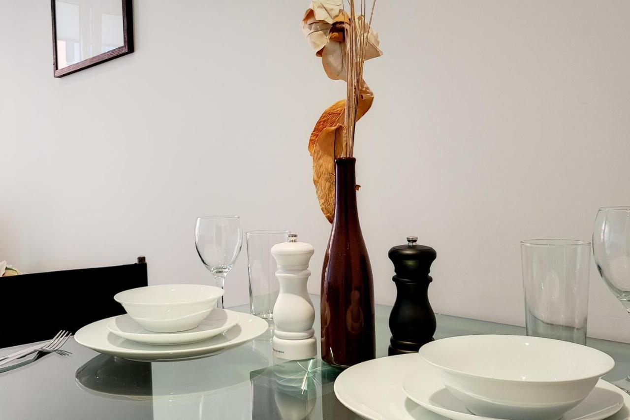 London Excel Stays - One Bed Apartment ภายนอก รูปภาพ